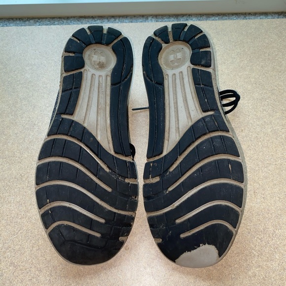 Under Armour Men’s Running Shoes - Picture 3 of 3